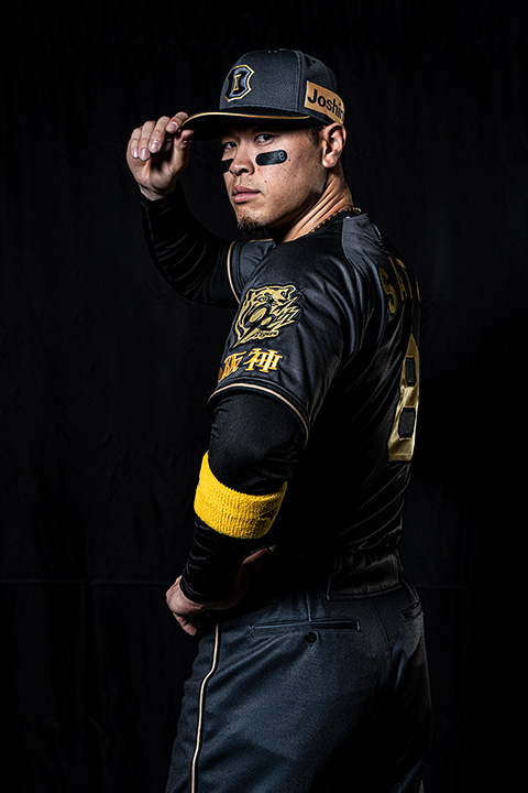 佐藤輝明選手